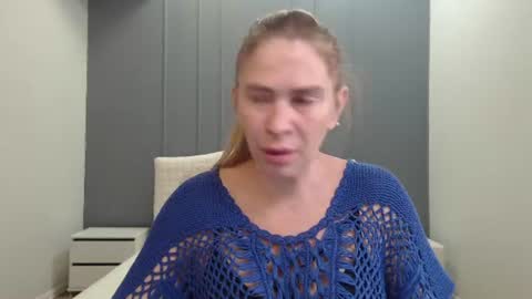 Snapshot of tessadaybreak chatting on 07-19-26, 06:39 tessadaybreak online show from 07-19-26, 06:39