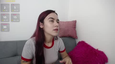 Snapshot of tessafoxie chatting on 05-28-26, 11:18 Tessa foxie online show from 05-28-26, 11:18