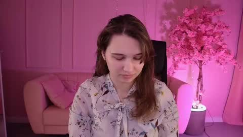 Tessa online show from 04-21-26, 05:36