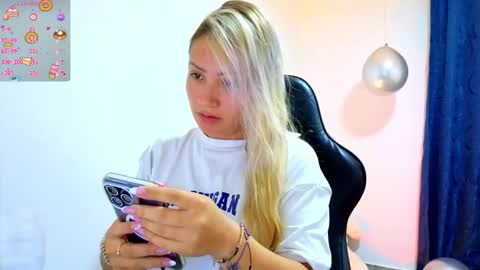 Tessy online show from 10-10-25, 01:32