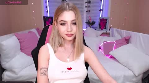 Tessa online show from 01-21-25, 02:15