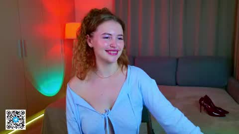 Snapshot of tesssahart chatting on 06-20-26, 01:03 TessaHart online show from 06-20-26, 01:03