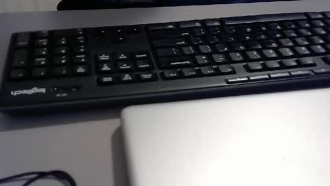 Test the Chat online show from 12-21-24, 01:21