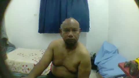 Snapshot of tested123 chatting on 10-23-25, 06:06 yours online show from 10-23-25, 06:06