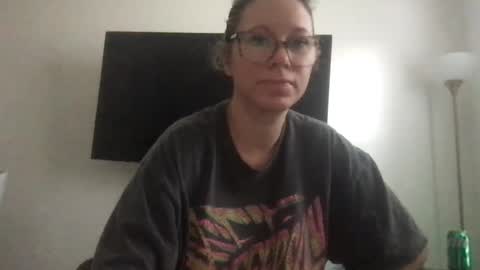 Snapshot of texas_blonde chatting on 10-09-25, 03:10 Daphne Summers online show from 10-09-25, 03:10