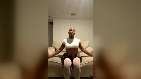 Snapshot of texasbadgirl chatting on 07-22-26, 04:15 SELENE SANTOS online show from 07-22-26, 04:15