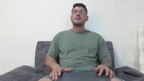 teylor creed online show from 12-04-24, 01:03