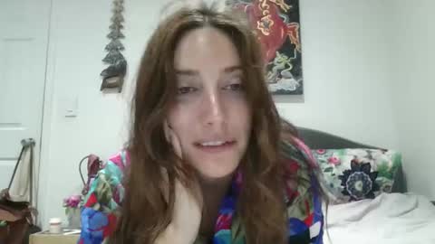 Snapshot of tfeather0532 chatting on 05-26-26, 02:18 Tessa online show from 05-26-26, 02:18