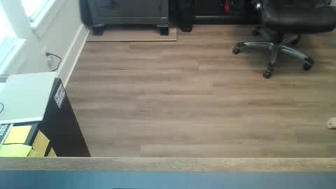 Snapshot of tfm138 chatting on 04-11-26, 01:48 tfm138 online show from 04-11-26, 01:48