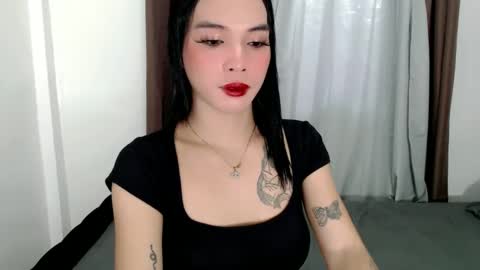 Snapshot of tgirl_jasmine1 chatting on 02-17-25, 05:14 Vanessa online show from 02-17-25, 05:14