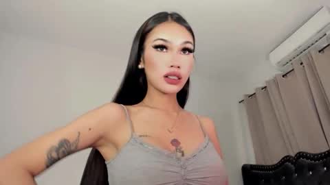 Snapshot of tgirl_luna69 chatting on 05-30-26, 08:44 Luna online show from 05-30-26, 08:44