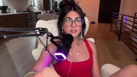 babygirlmami online show from 05-12-26, 10:01