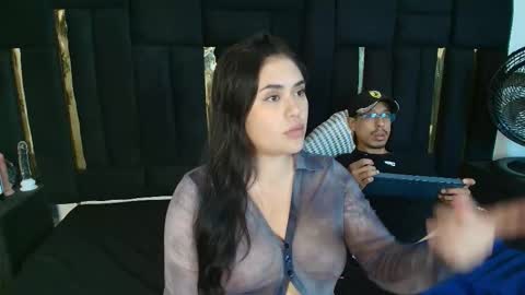 Snapshot of thaisadara24 chatting on 12-18-25, 09:54 T H A I S online show from 12-18-25, 09:54