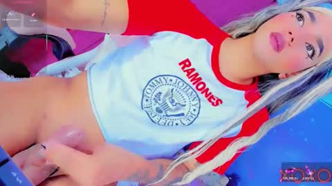 Thalia Girl online show from 04-09-26, 06:41