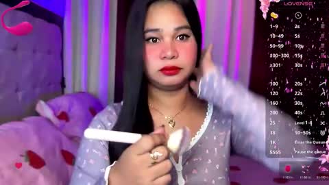 Ms. Thalia online show from 09-15-25, 02:55