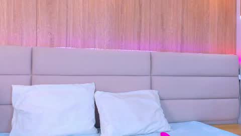 thalianarosse online show from 04-05-26, 04:20