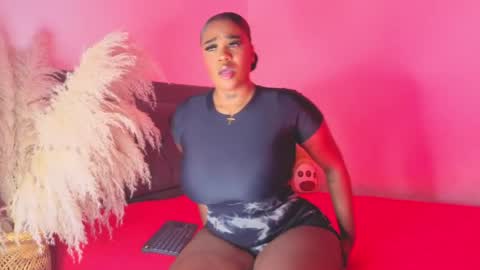 thalyanna_ebony online show from 05-01-26, 05:23