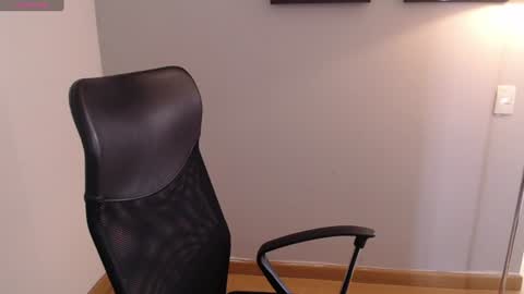 Snapshot of thamarajane1 chatting on 07-09-26, 05:06 online show from 07-09-26, 05:06