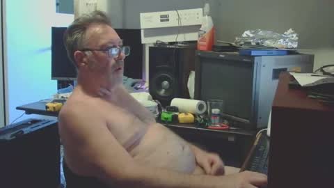 thang5545 online show from 01-01-25, 03:13