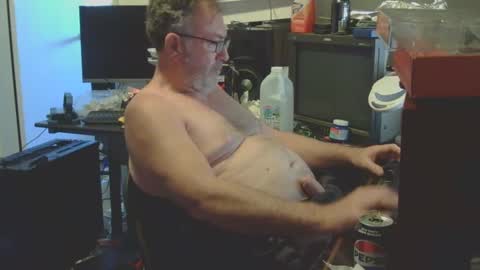 thang5545 online show from 01-05-25, 12:31