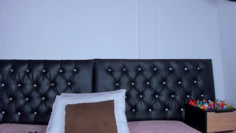 thara webstter online show from 10-24-25, 11:50