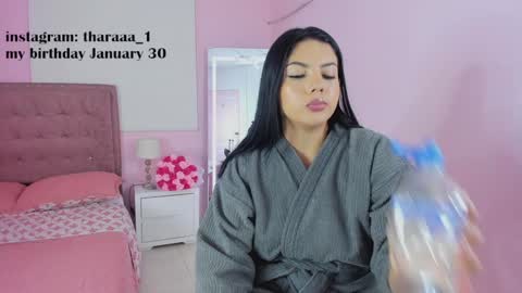 Snapshot of tharaaa_1 chatting on 01-17-25, 12:42 Independent model online show from 01-17-25, 12:42