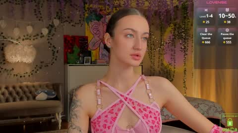 Snapshot of that_eva chatting on 12-18-24, 07:36 Your Eva online show from 12-18-24, 07:36