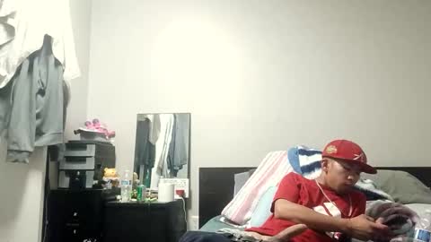 thataznguy303 online show from 10-28-25, 03:21