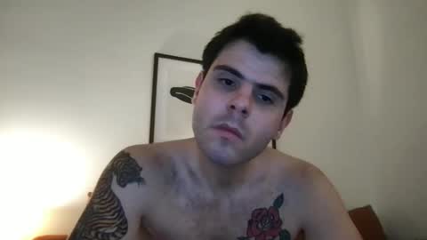 Snapshot of thatfeelsgoood chatting on 01-15-26, 12:26 thatfeelsgoood online show from 01-15-26, 12:26