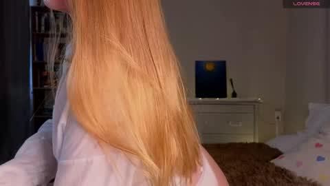 Snapshot of thatonerabbit chatting on 05-18-26, 12:22 Alice online show from 05-18-26, 12:22