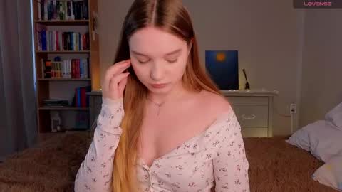 Snapshot of thatonerabbit chatting on 05-20-26, 02:01 Alice online show from 05-20-26, 02:01