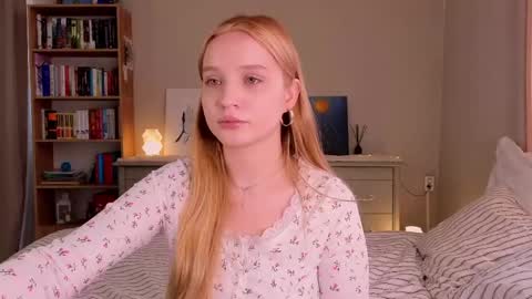 Snapshot of thatonerabbit chatting on 06-07-26, 02:54 Alice online show from 06-07-26, 02:54