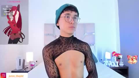 Thayler  online show from 01-09-26, 11:13