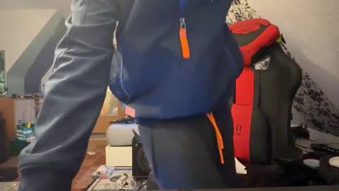 Snapshot of the420duderino chatting on 02-16-26, 06:31 the420duderino online show from 02-16-26, 06:31