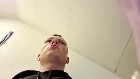 Snapshot of the___rocky200 chatting on 01-06-26, 08:34 Dennis online show from 01-06-26, 08:34