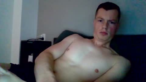 Snapshot of the___rocky200 chatting on 01-12-26, 07:24 Dennis online show from 01-12-26, 07:24