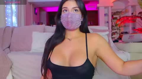 Snapshot of the__sabenna chatting on 06-03-26, 05:07 Madina online show from 06-03-26, 05:07