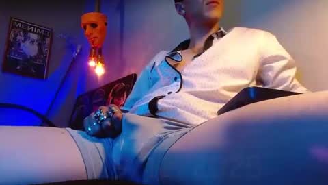 Snapshot of the_anfitrion69 chatting on 12-19-25, 01:23 GIORGGIO online show from 12-19-25, 01:23