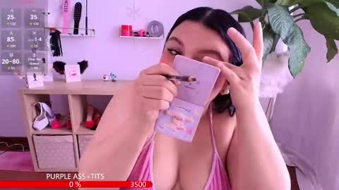 Snapshot of the_cat_girl_ chatting on 12-18-25, 04:35 i am Cat online show from 12-18-25, 04:35