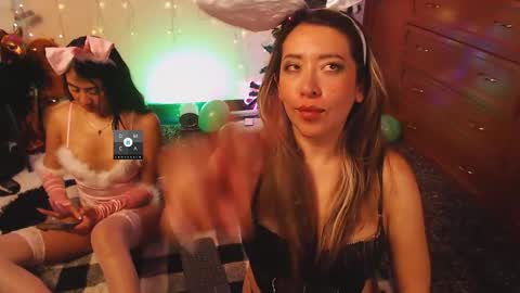 Giovanna online show from 11-28-25, 02:25