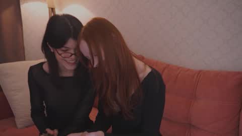 EllaLyn online show from 02-18-26, 06:59