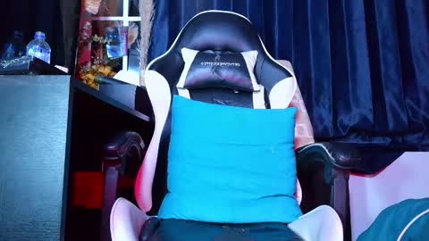 the dog lian online show from 04-01-26, 01:41