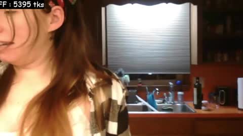 Snapshot of the_happy_space chatting on 12-27-24, 10:59 MATERNITY LEAVE online show from 12-27-24, 10:59