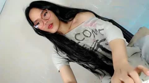 the_horny_bella online show from 04-18-26, 01:15