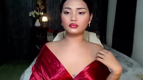 IG Lisa Avery Monroe online show from 04-05-26, 02:14