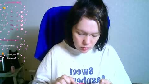 Snapshot of the_ice_owl chatting on 10-23-25, 11:42 the_ice_owl online show from 10-23-25, 11:42