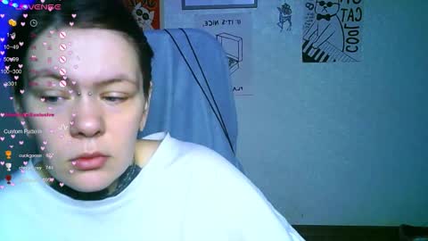 Snapshot of the_ice_owl chatting on 11-25-25, 01:49 the_ice_owl online show from 11-25-25, 01:49