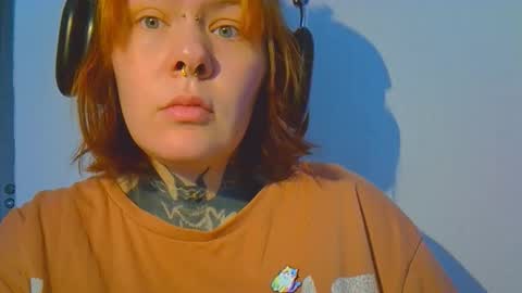 Snapshot of the_ice_owl chatting on 03-04-26, 08:53 the_ice_owl online show from 03-04-26, 08:53