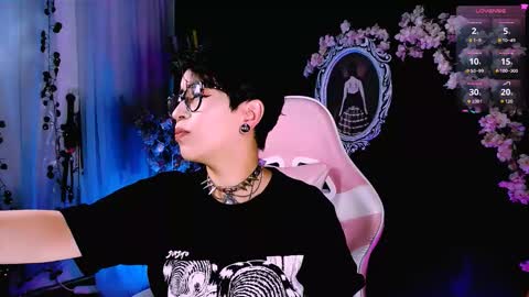 Snapshot of the_kitty_roxy chatting on 02-05-26, 05:01 ... ... online show from 02-05-26, 05:01