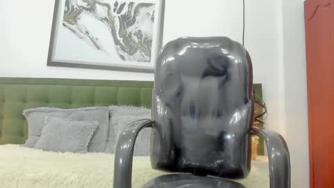 Snapshot of the_mark_king chatting on 04-29-26, 05:30 T H E M A R K K I N G online show from 04-29-26, 05:30